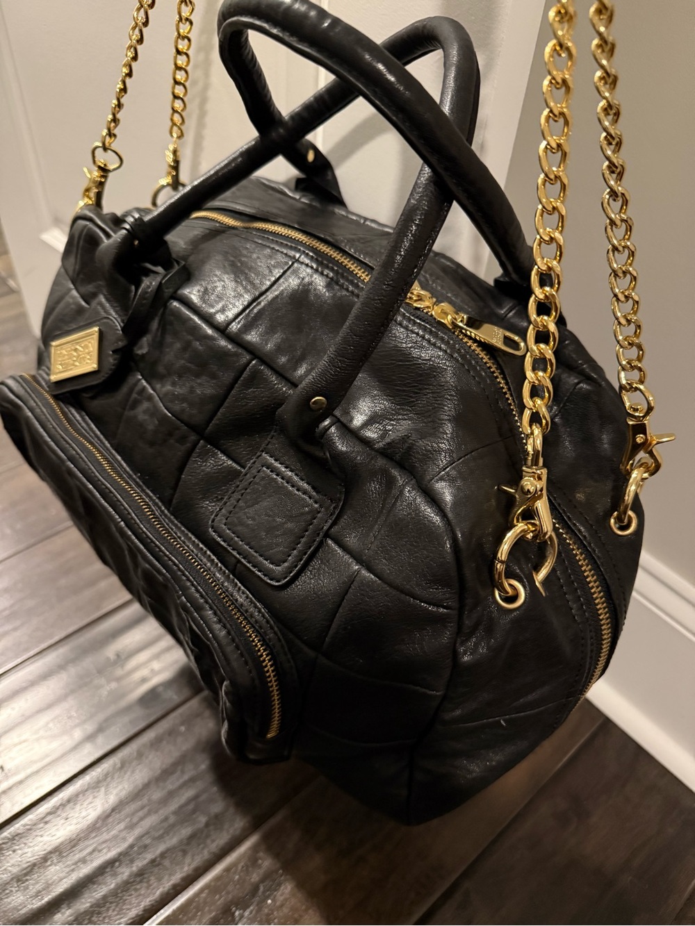 EUC Badgley Mischka Black Leather Quilted Satchel with Gold Chain Leather strap